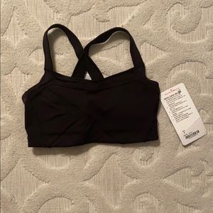 Lululemon black sports bra size 4 - new with tags